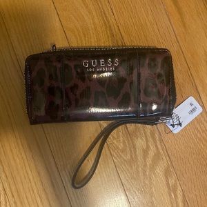 Guess Wristlet Wallet New with Tags